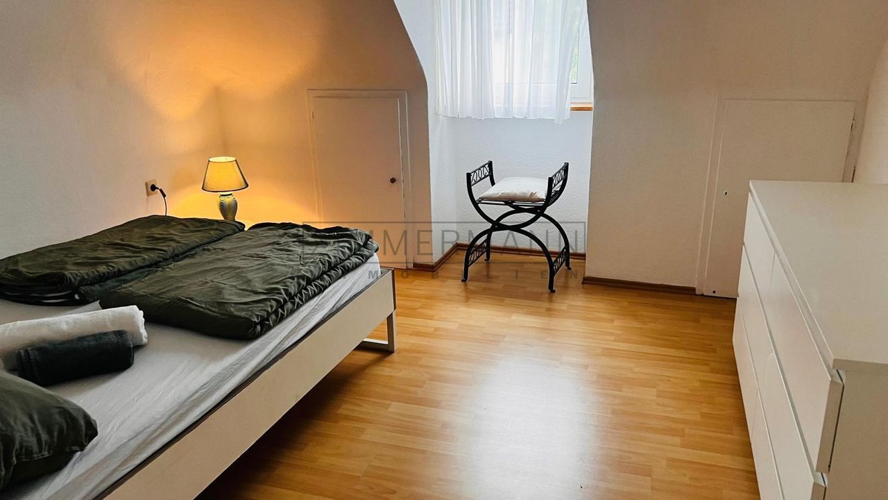 Schlafzimmer DG